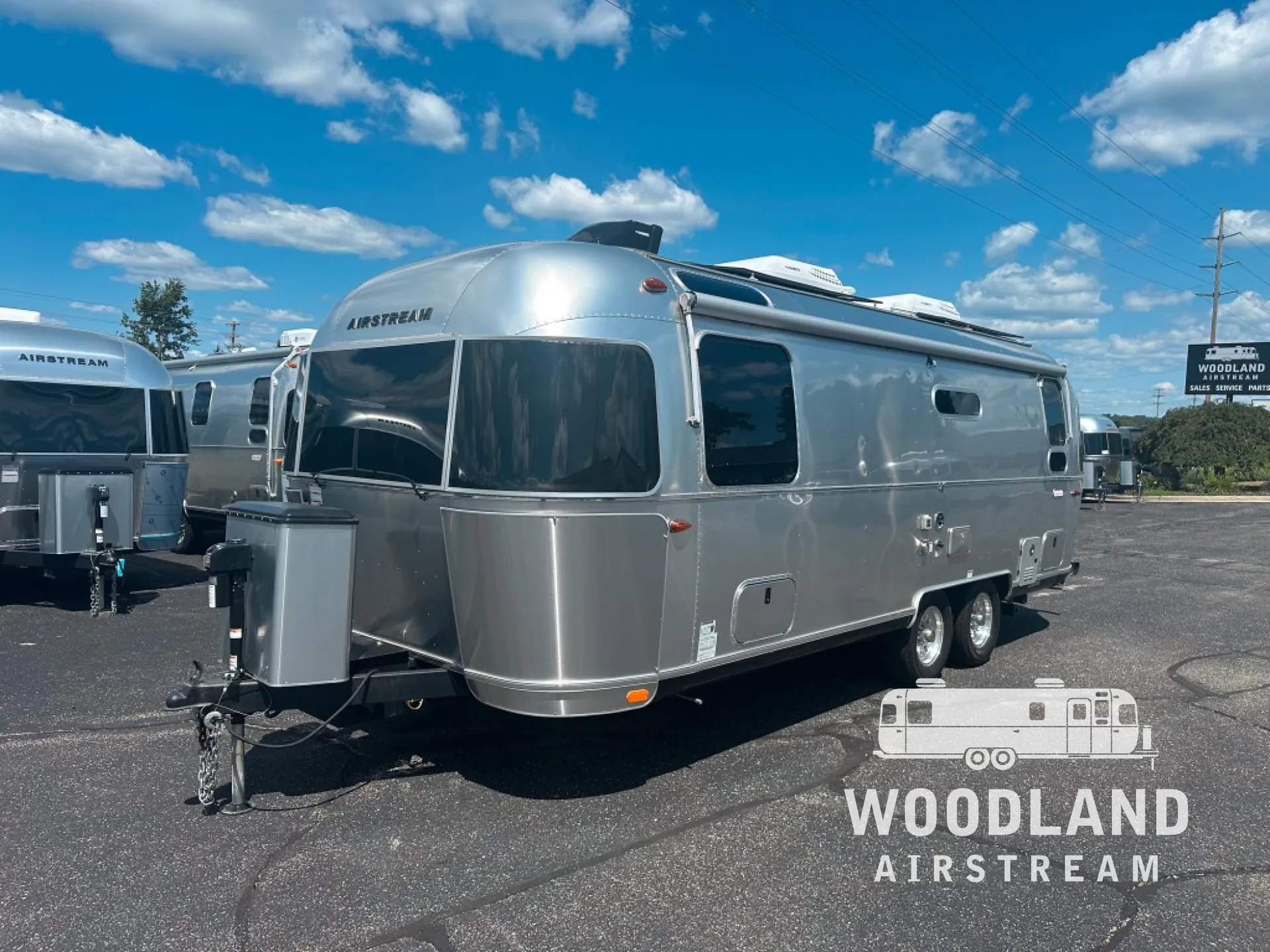 2023 Airstream International 25RB - Photo 3