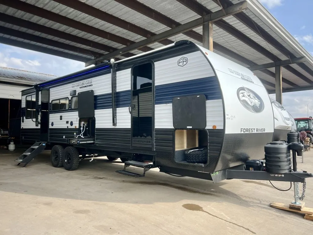 2026 Forest River Cherokee Grey Wolf 24RRT - Photo 2