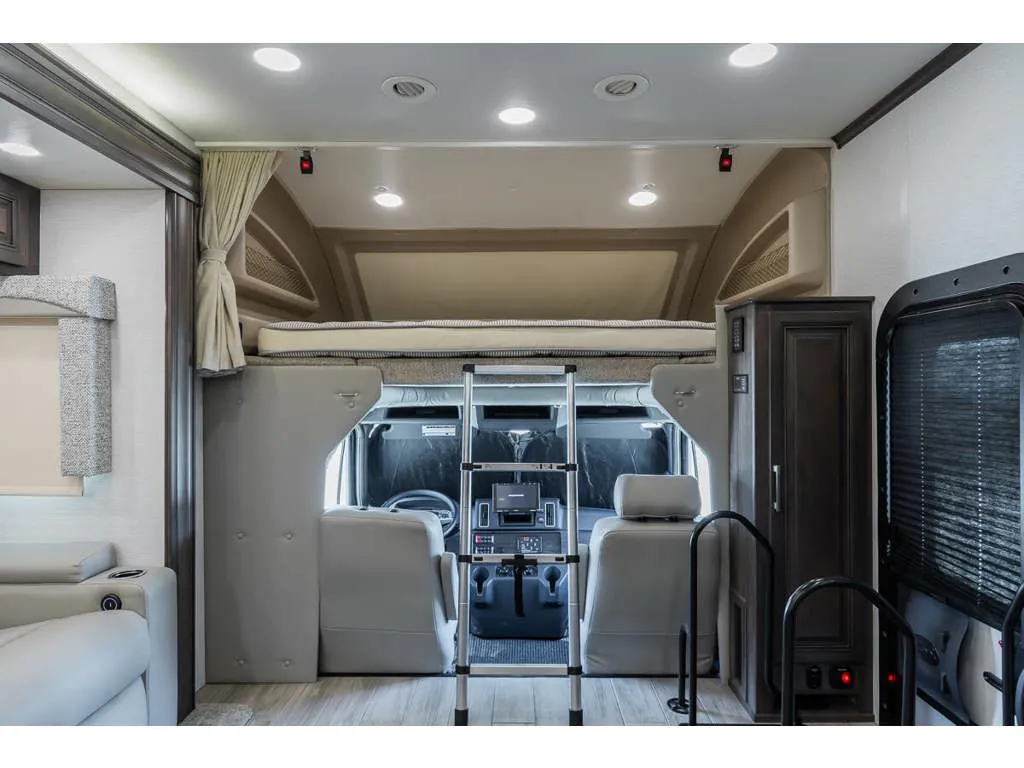 2026 Entegra Coach Accolade XL 37M - Photo 4