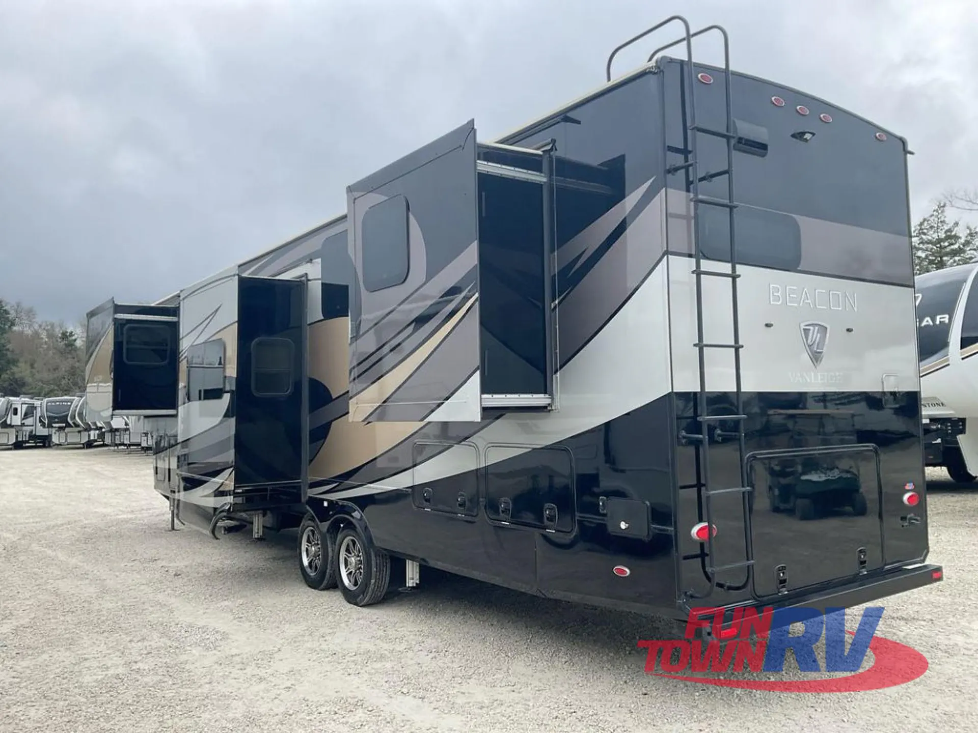 2021 Vanleigh Beacon 42RKB - Photo 4