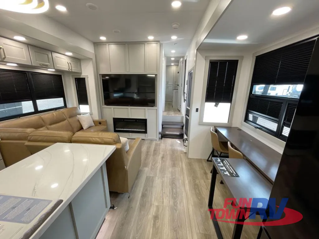 2026 Brinkley Model G 3970, Photos photo 25