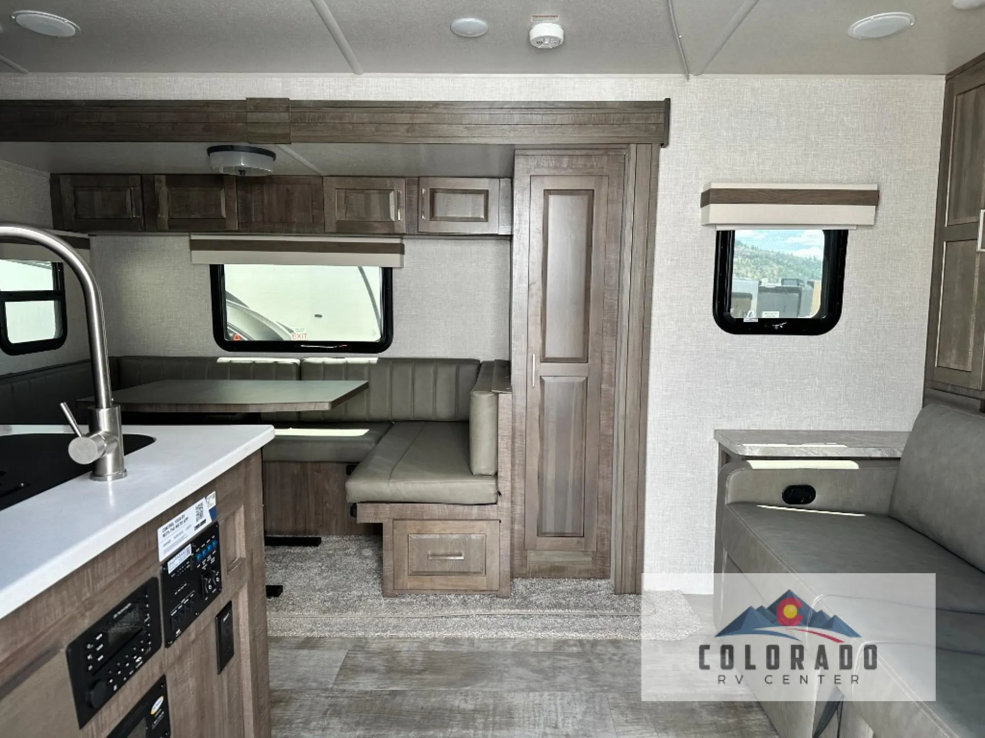 2022 Forest River Rockwood Mini Lite 2509S — Photo 6