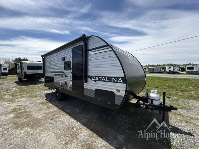 2026 Coachmen Catalina Summit Series 7 184BHSX - Photo 3