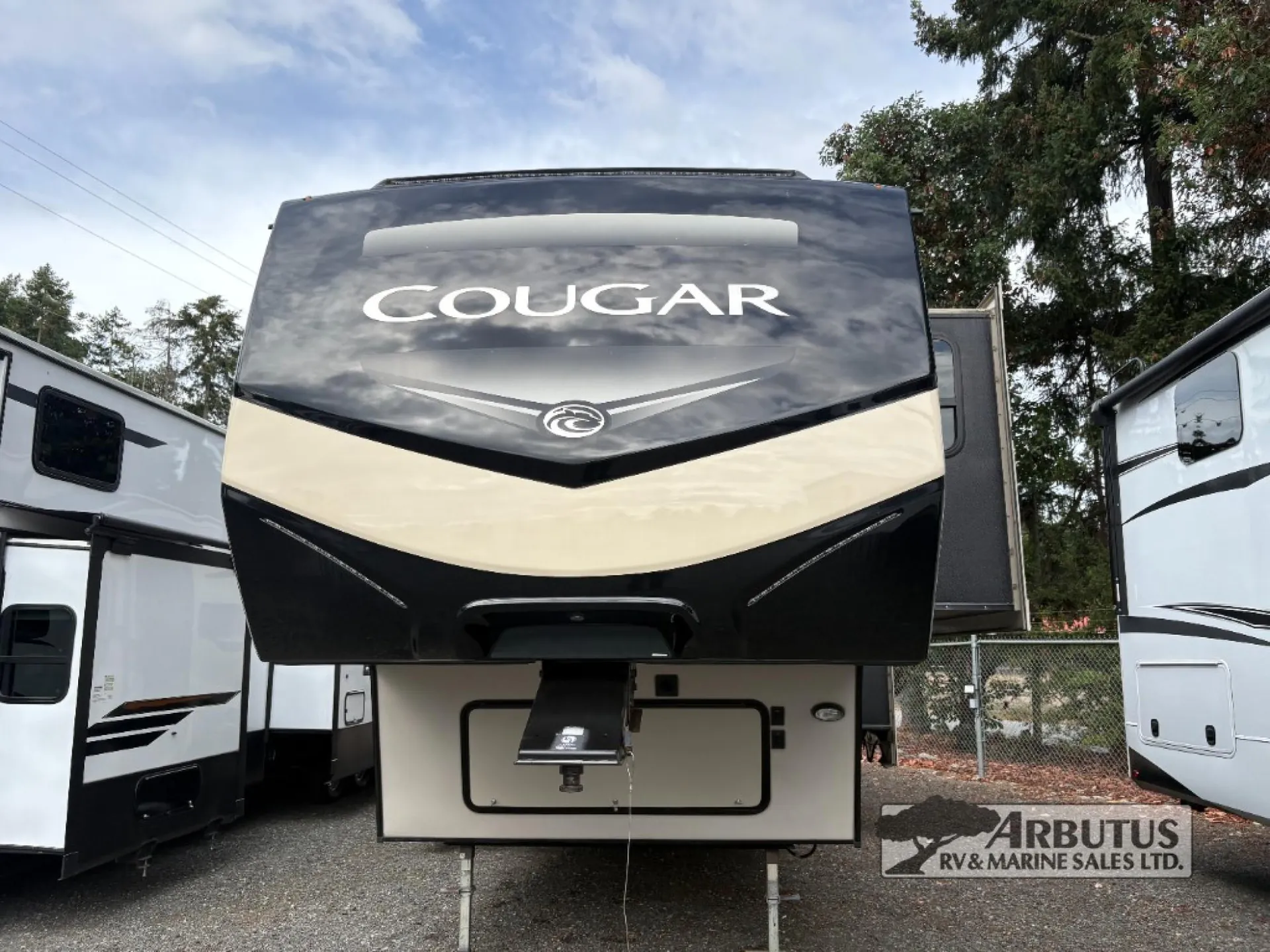 2019 Keystone Cougar 310RLS - Photo 3