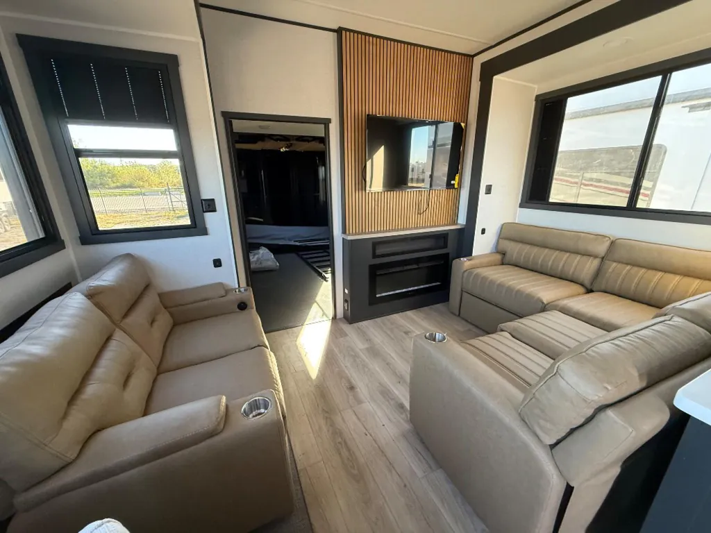 2027 Forest River XLR Nitro 41G14, Photos photo 29