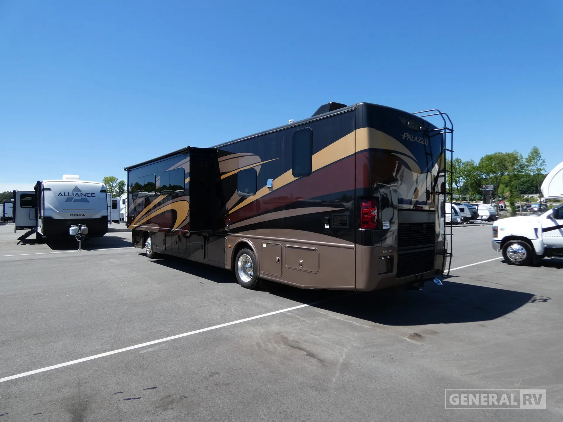 2018 Thor Motor Coach Palazzo 36.3 - Photo 4
