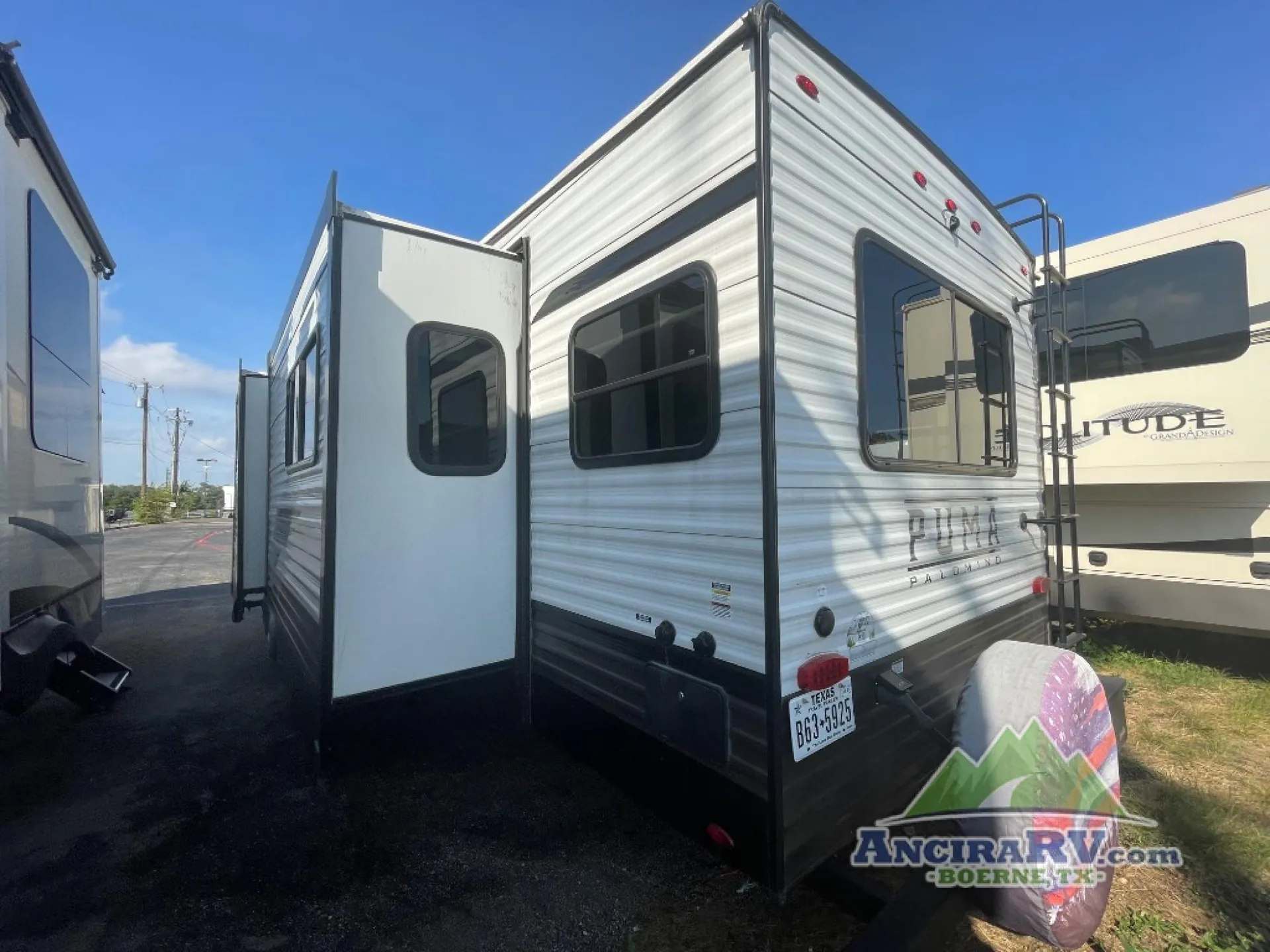 2023 Palomino Puma 315BHTS - Photo 3