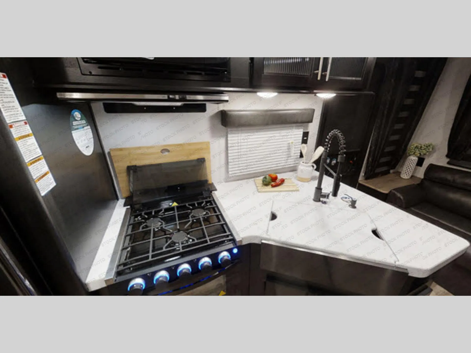 2021 Forest River Cherokee Grey Wolf 23MK - Photo 4