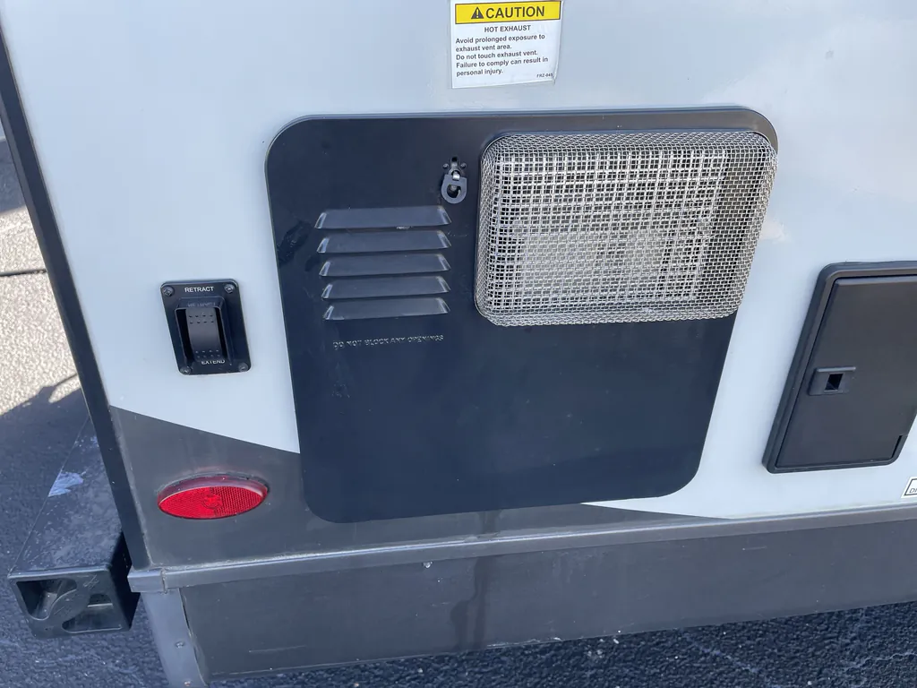 2023 Forest River Flagstaff Micro Lite 25FKS, Photos photo 16