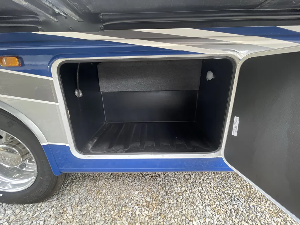 2027 Entegra Coach Vision XL 36C, Photos photo 7