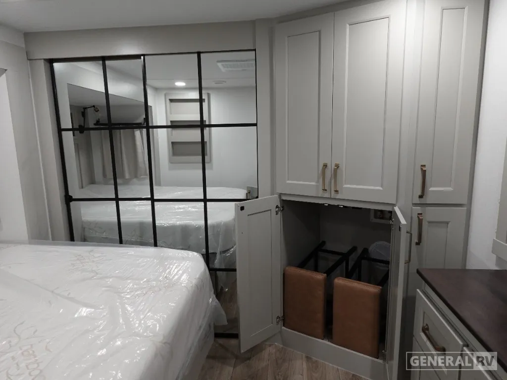 2025 Brinkley Model G 3250, Photos photo 11