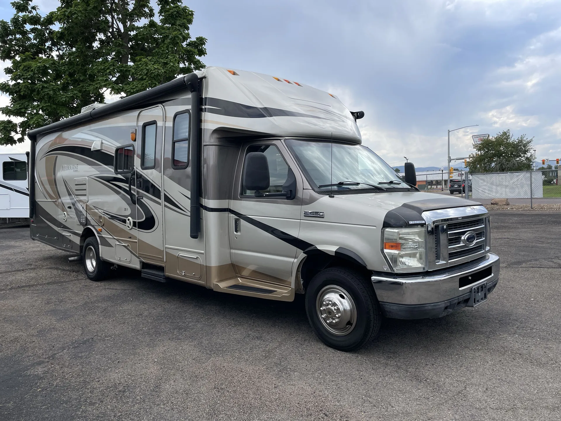 2013 Jayco Melbourne 28F dealer photo 1 from Camping World