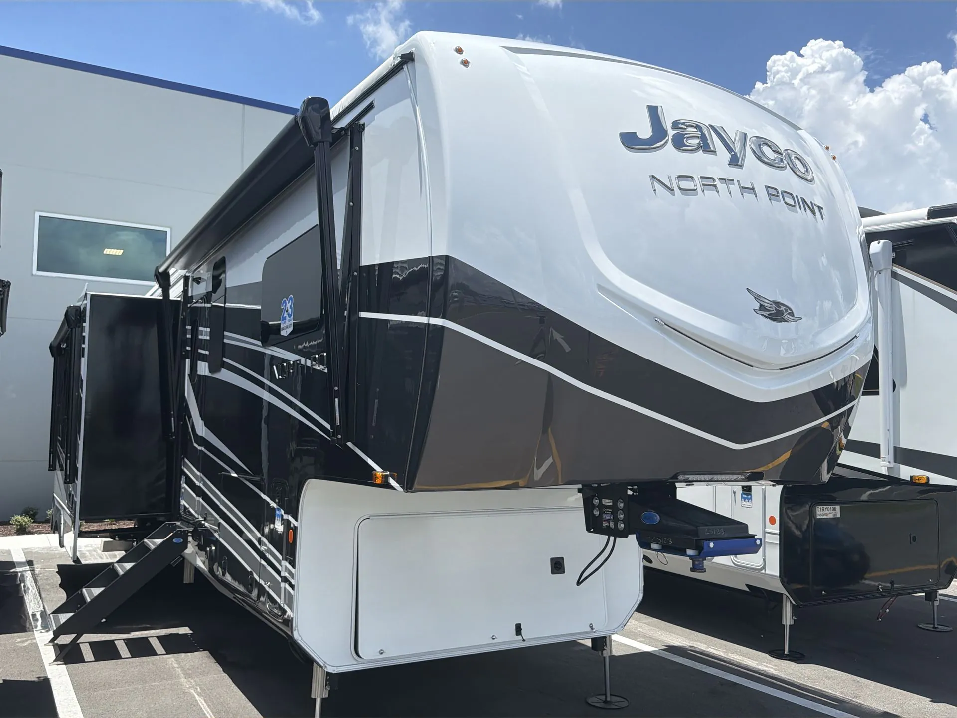 2026 Jayco North Point 395DSDB