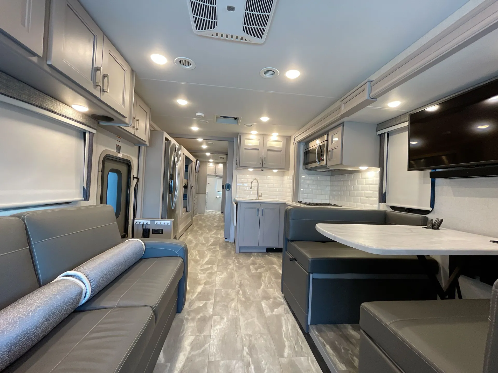 2024 Thor Motor Coach Challenger 37DS — living area main