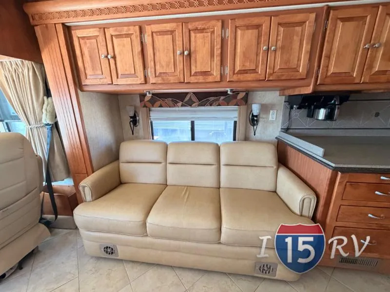2007 Tiffin Motorhomes Phaeton Used    QSH40 - Photo 3