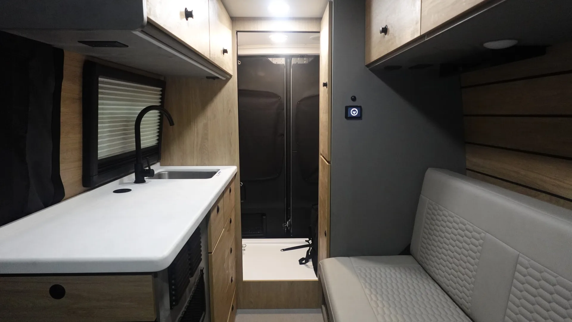 2026 Entegra Coach Launch 19AG - Photo 3