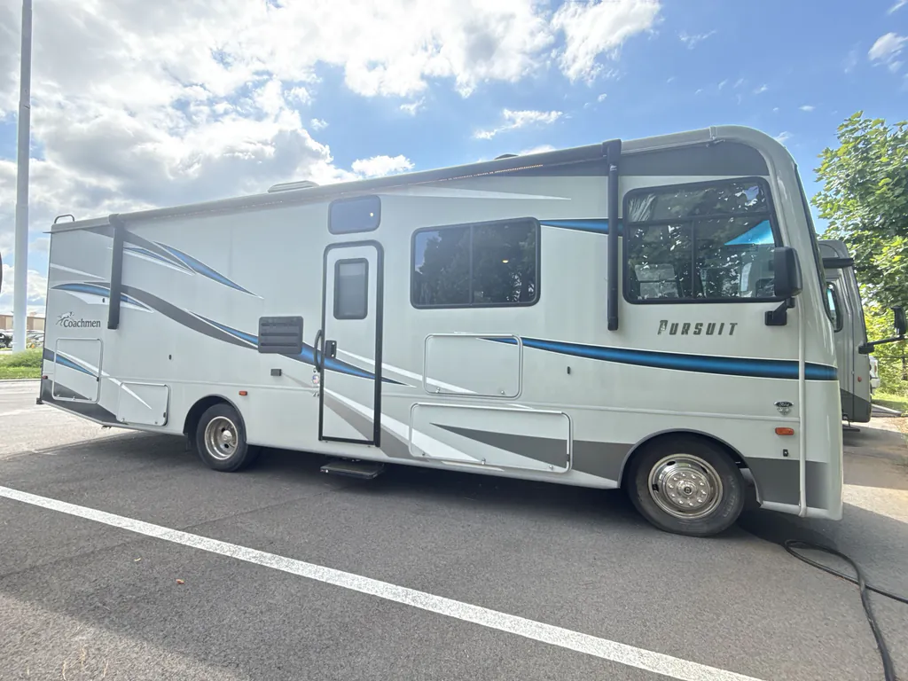 2022 Coachmen Pursuit 31BH, Photos photo 5