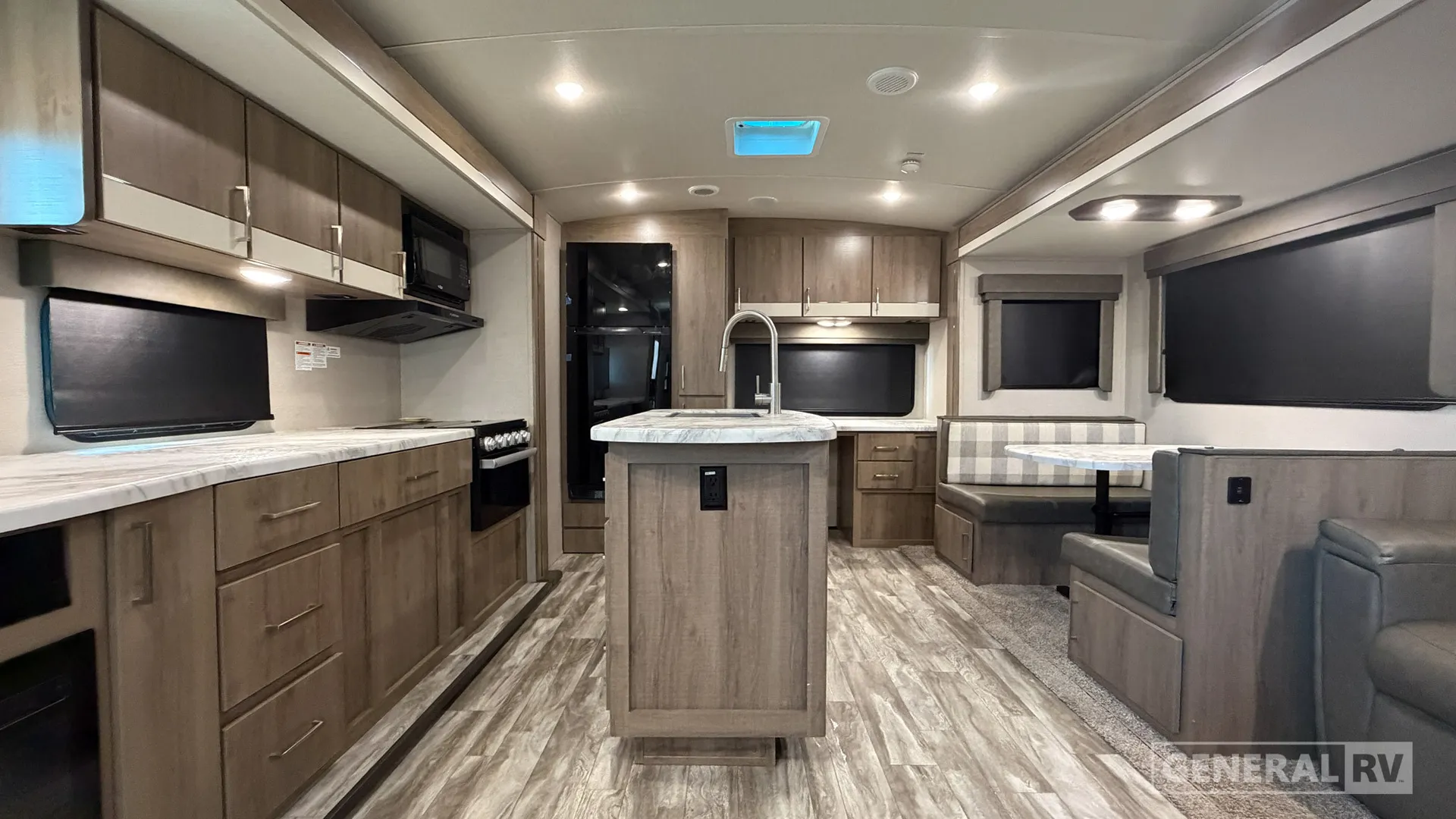 2022 Grand Design Imagine 2670MK - Photo 3