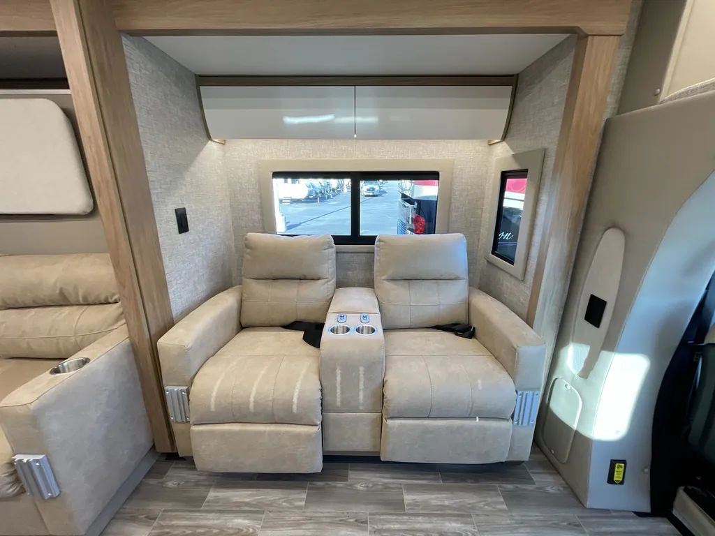 2026 Tiffin Wayfarer 25 XRW, Photos photo 18