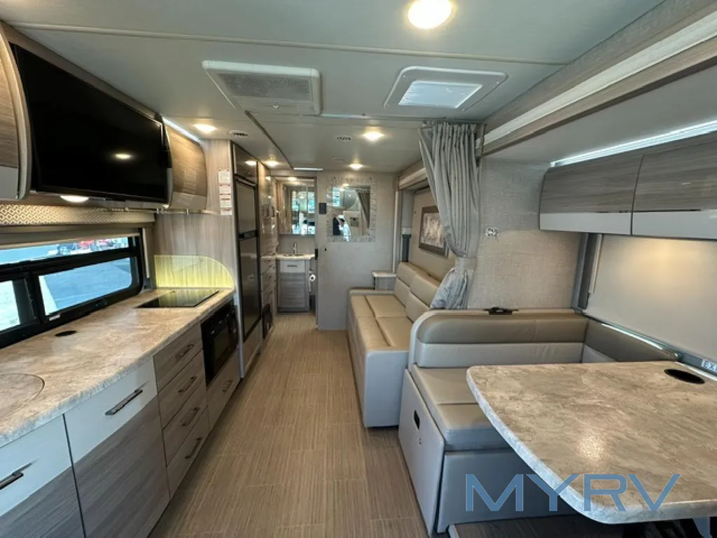 2023 Thor Motor Coach Tiburon 24FB, Photos photo 13