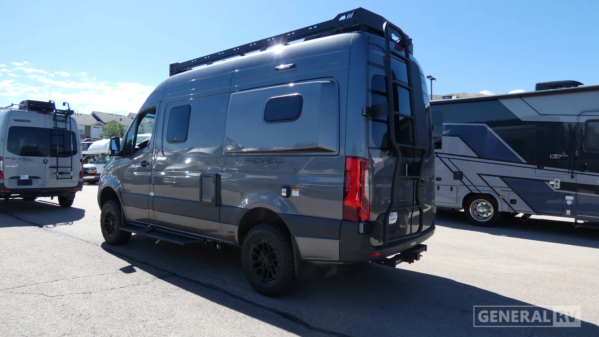 2027 Winnebago Revel 44E - Photo 4