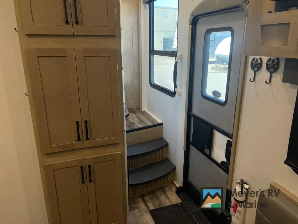 2023 Keystone Raptor 362, Photos photo 10