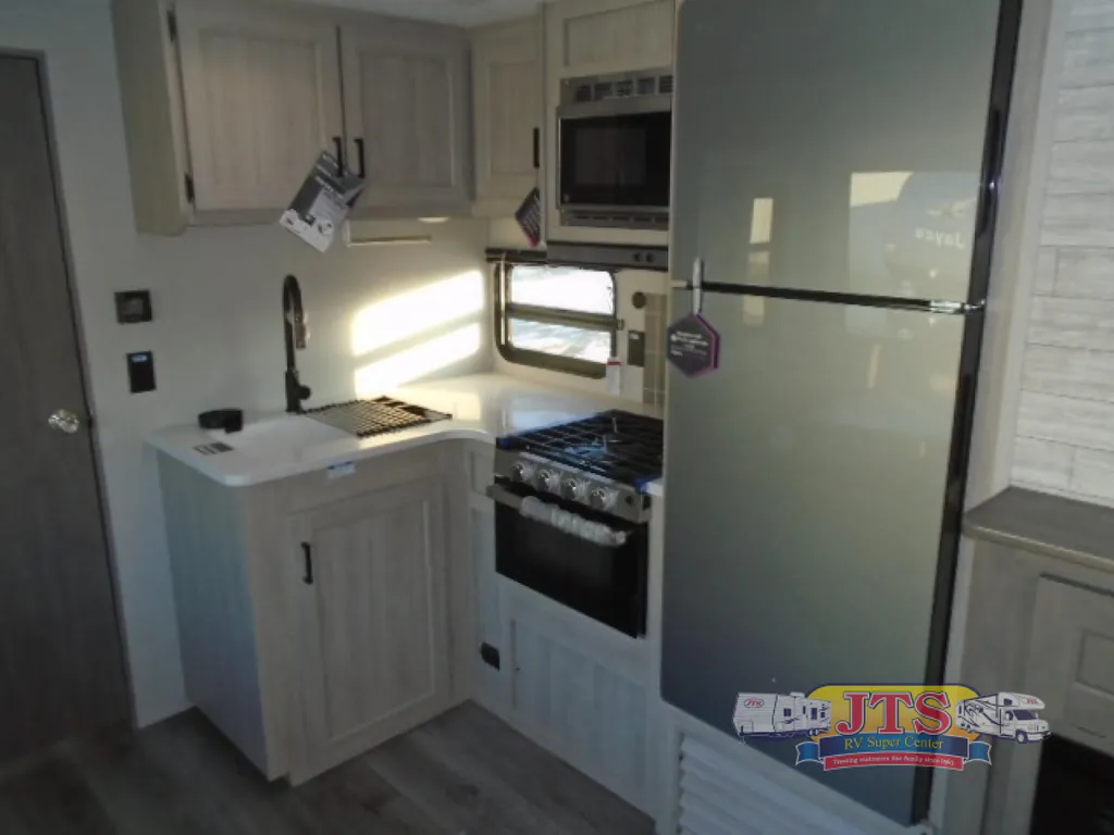 2026 Coachmen Catalina Legacy Edition 333DORM, Photos photo 15