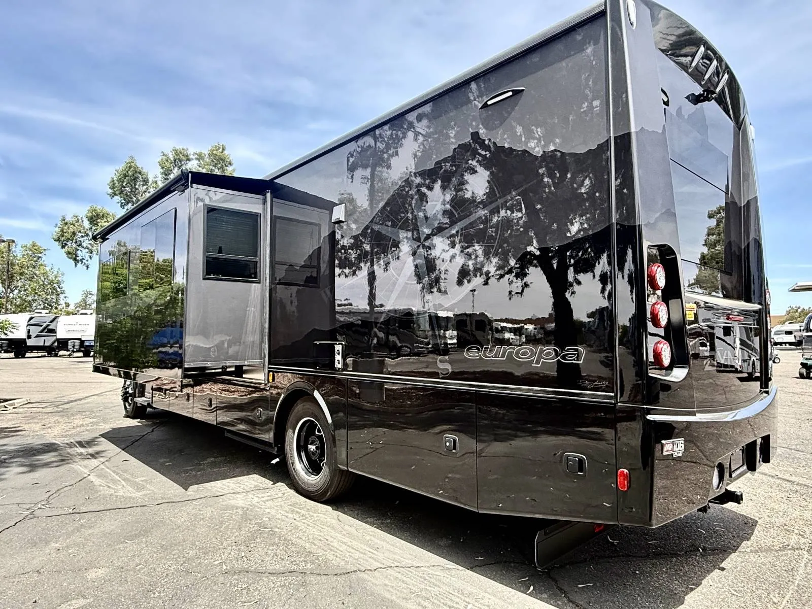 2026 Dynamax Corp Europa 34SS - Photo 4