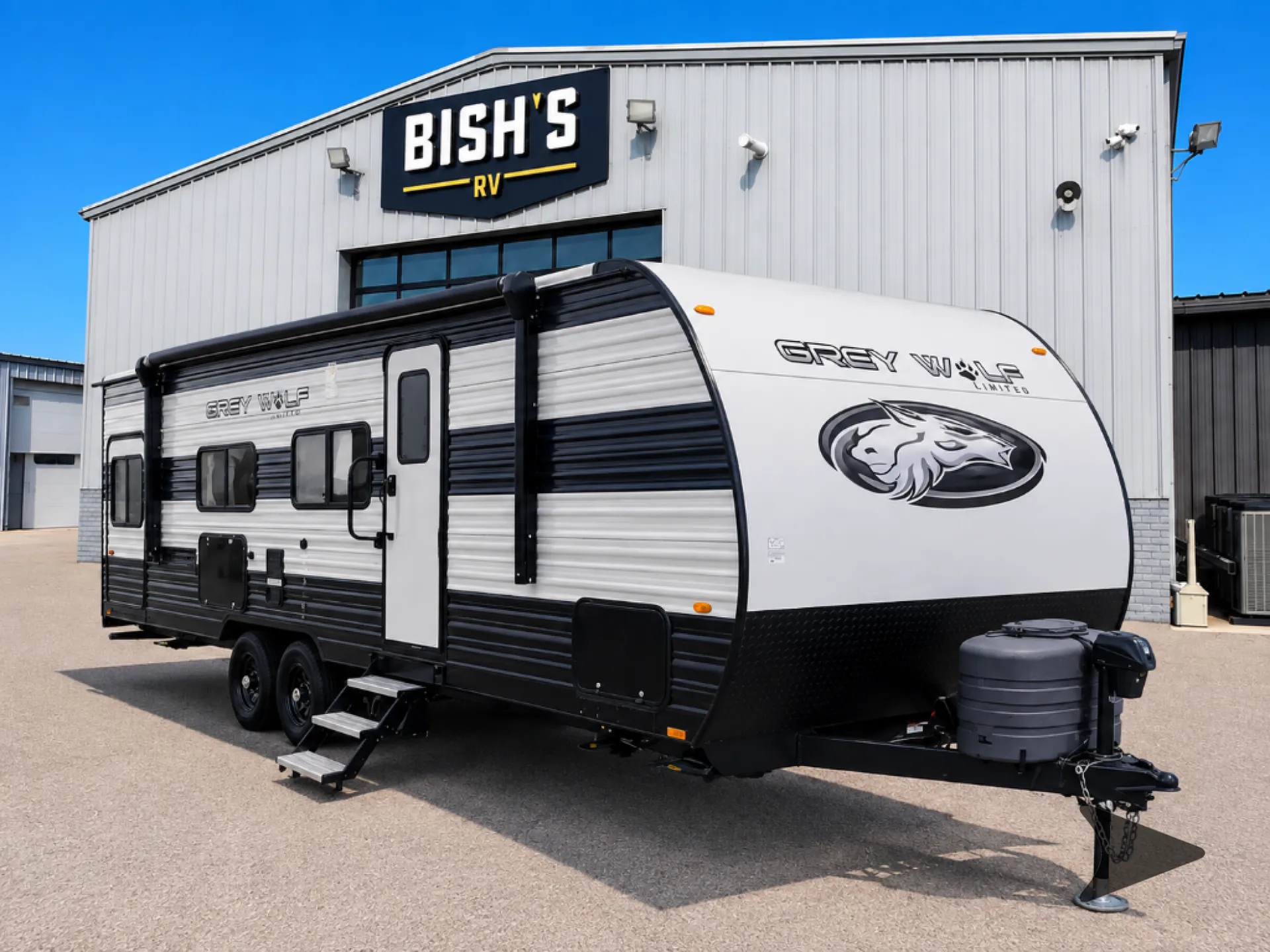 2024 Forest River Cherokee Grey Wolf Black Label 23MKBL - Photo 2