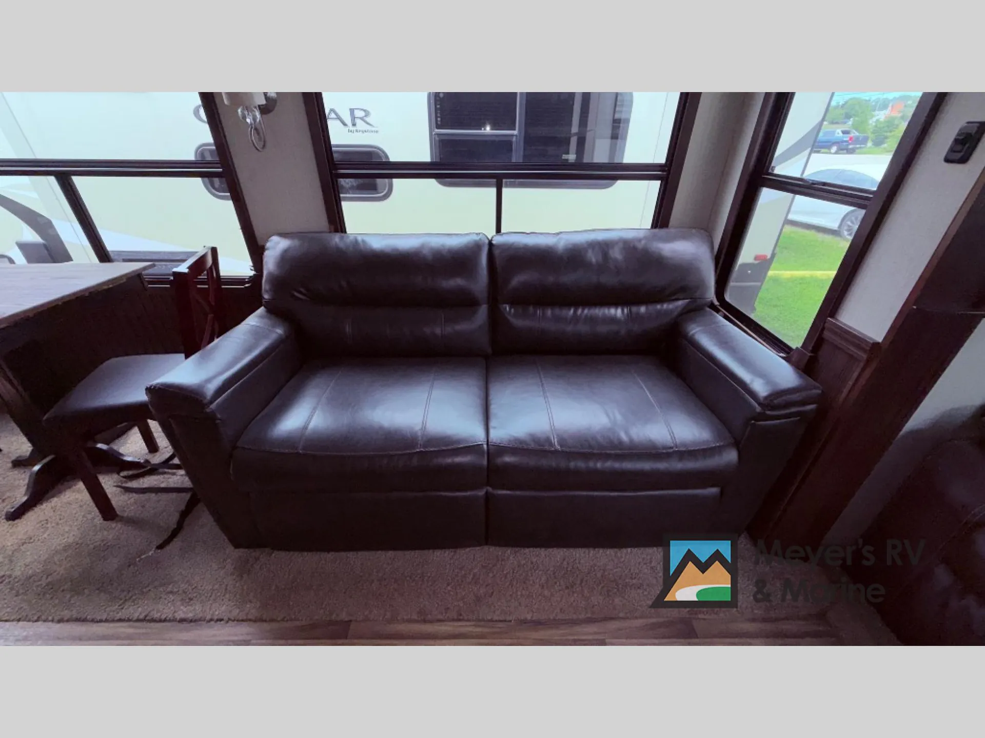 2018 Forest River Cardinal Luxury 3350RLX - Photo 3