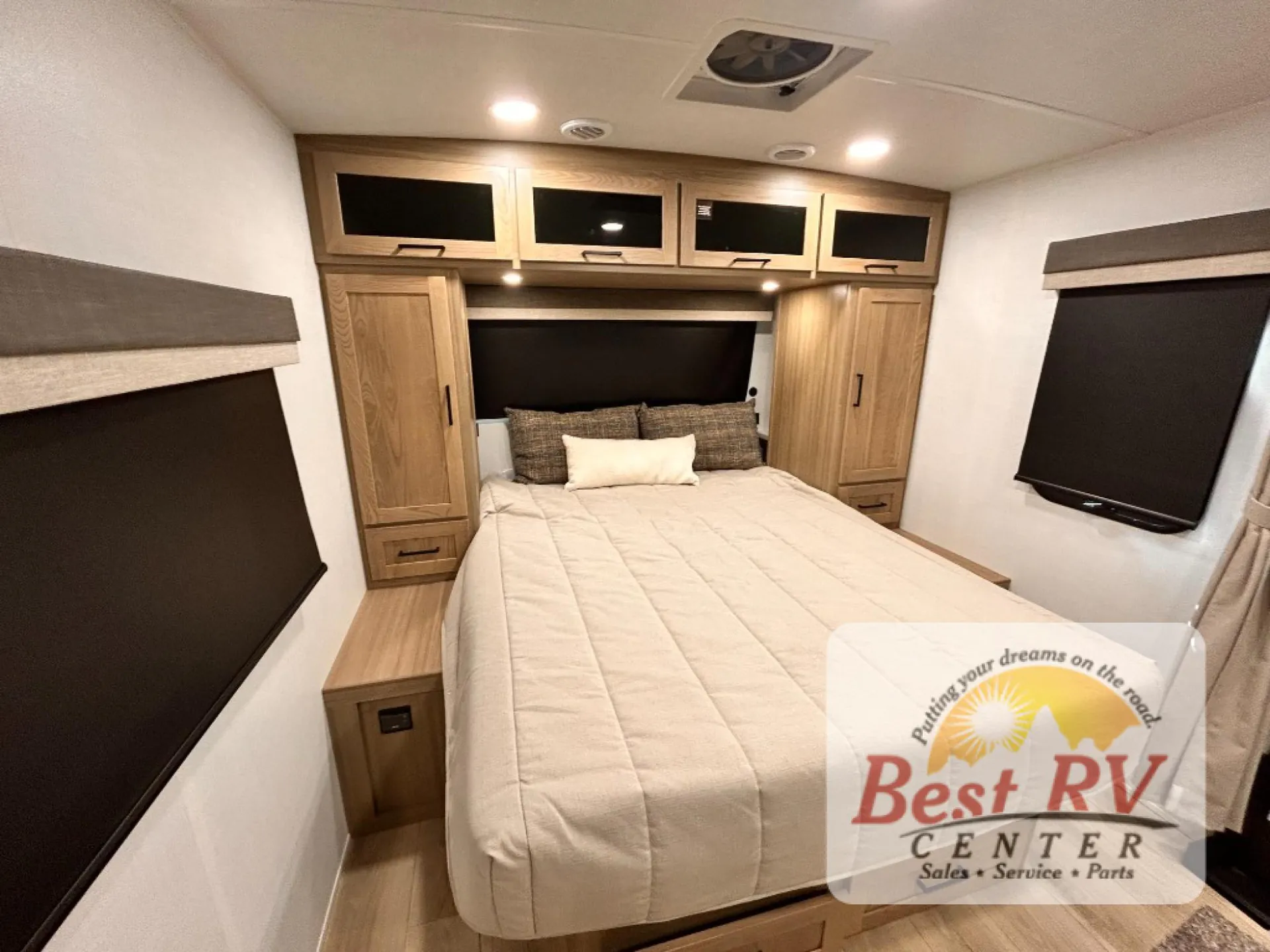 2027 Forest River Rockwood Mini Lite 2524FBT - Photo 3