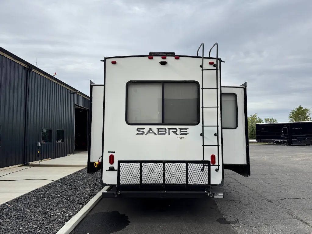 2019 Forest River Sabre 36BHQ, Photos photo 14