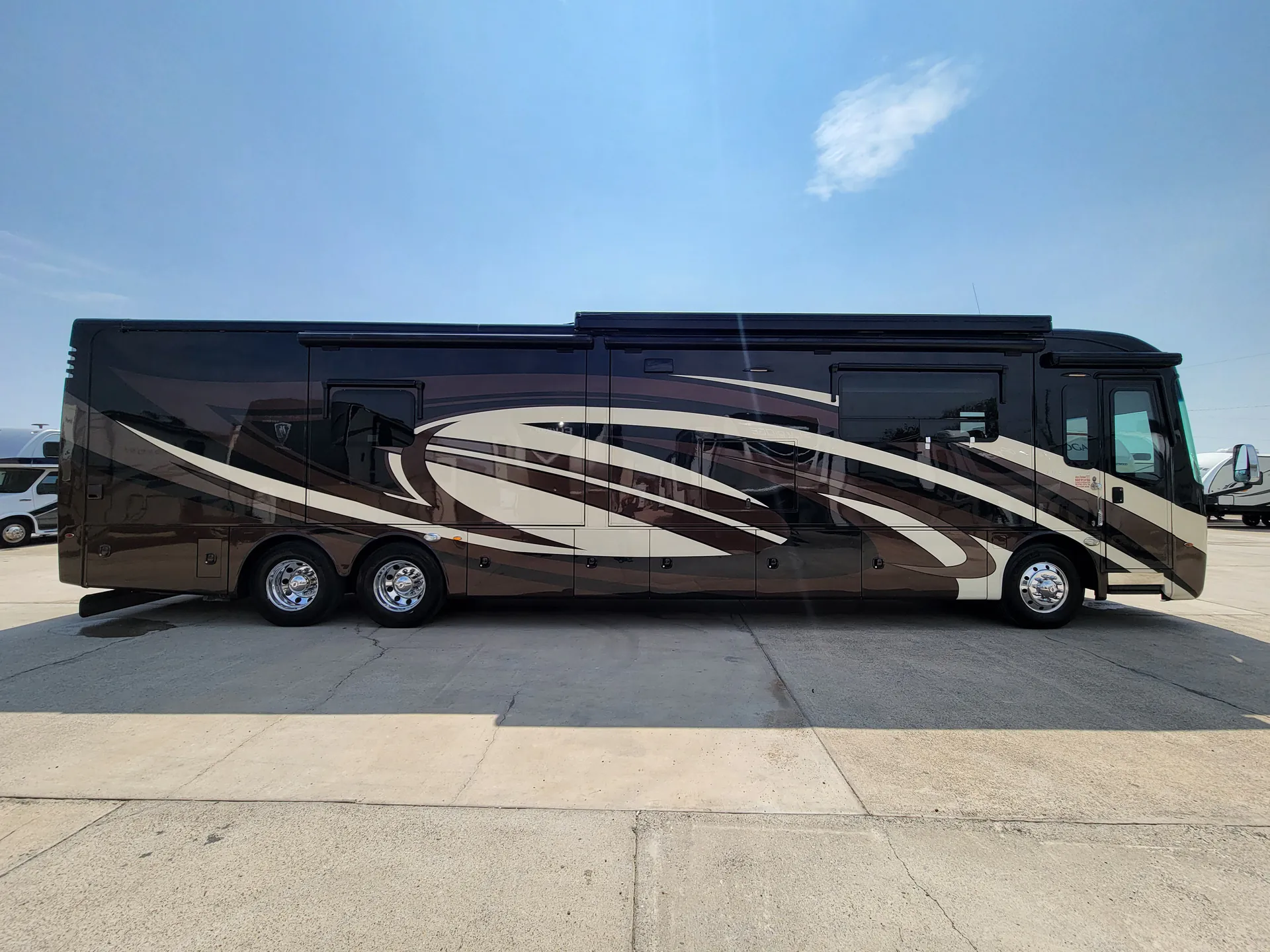 2019 Entegra Coach Insignia 44B - Photo 4