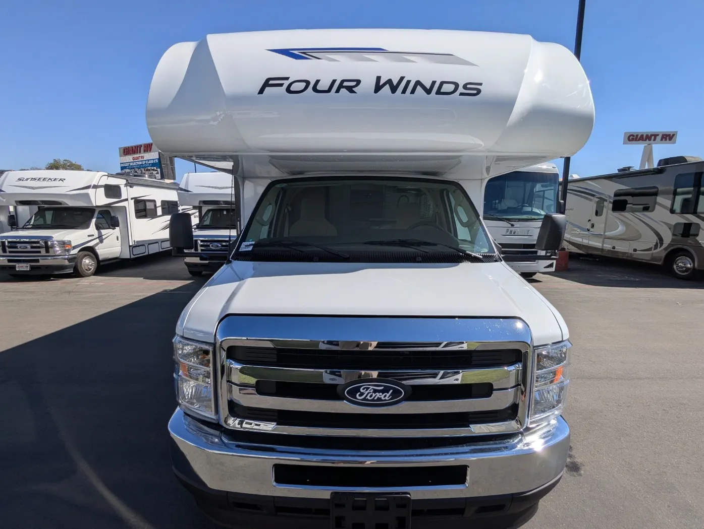 2026 Thor Motor Coach Four Winds 28G - Photo 3