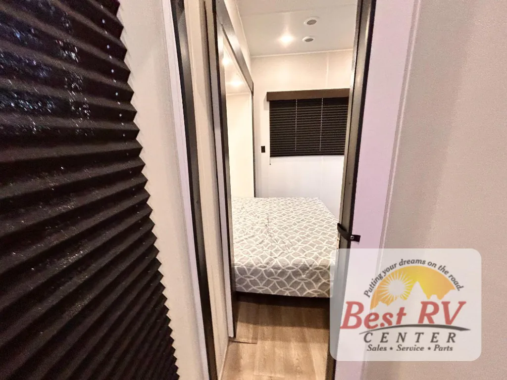 2027 Forest River Cherokee Timberwolf 39DC, Photos photo 41
