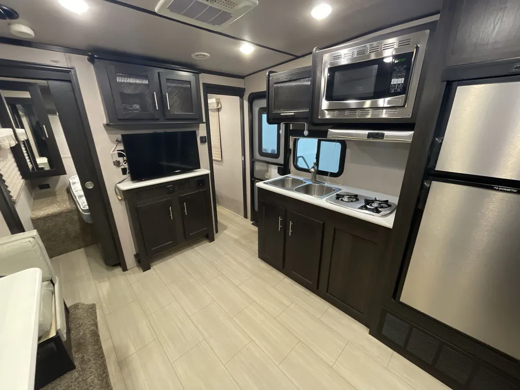 2019 Forest River XLR Hyperlite 29HFS, Photos photo 3