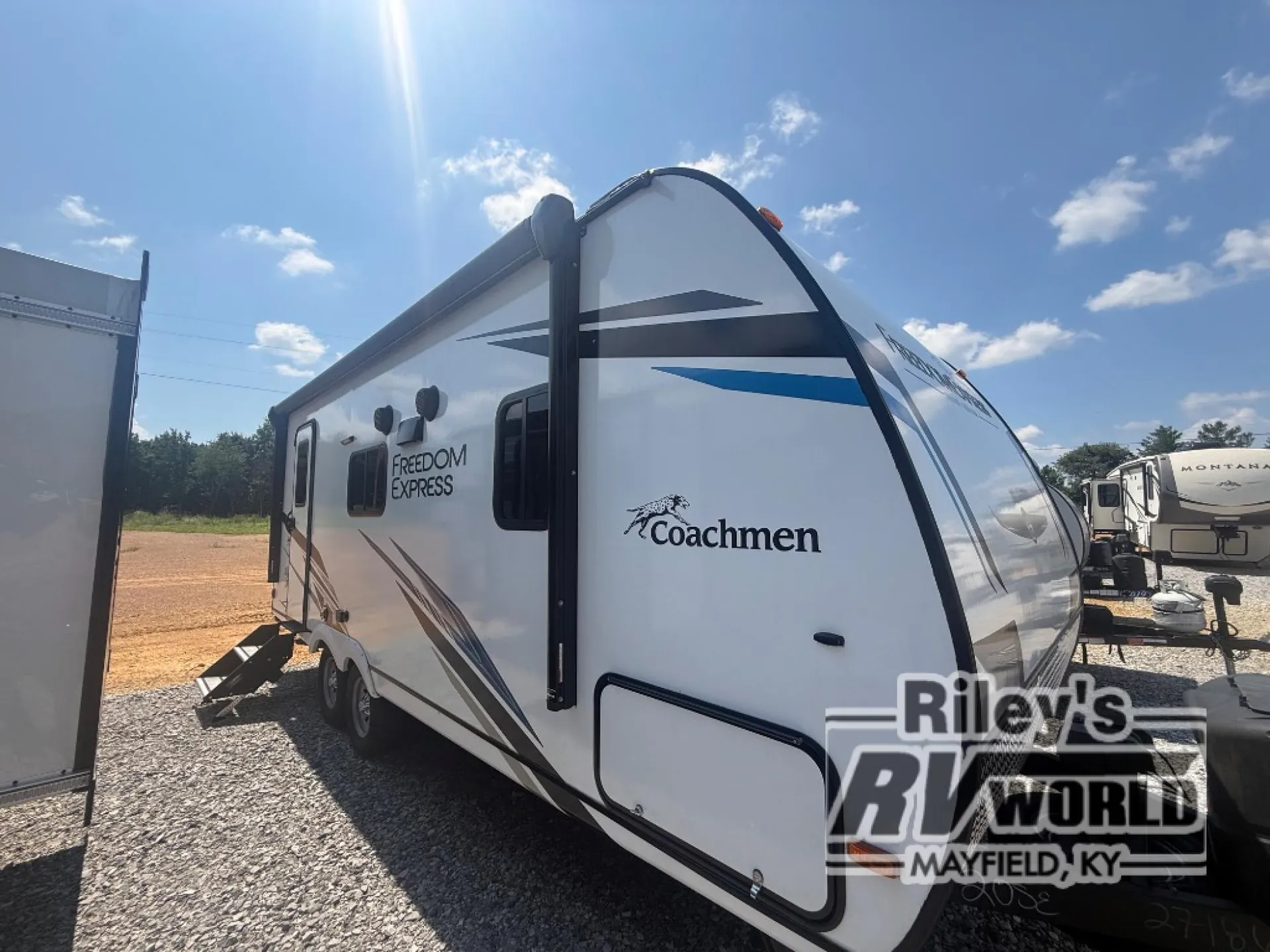 2023 Coachmen Freedom Express Select 20SE - Photo 3