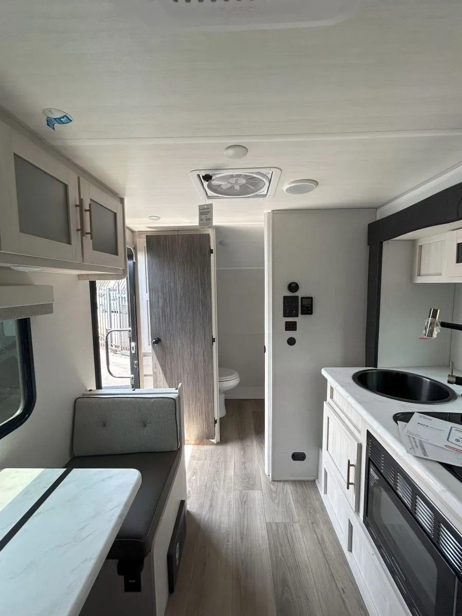 2026 Forest River R-POD RP-180 — Photo 6
