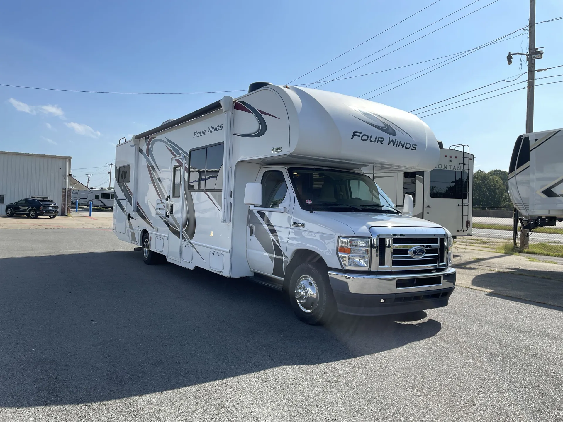 2021 Thor Motor Coach Four Winds 31WV - Photo 2