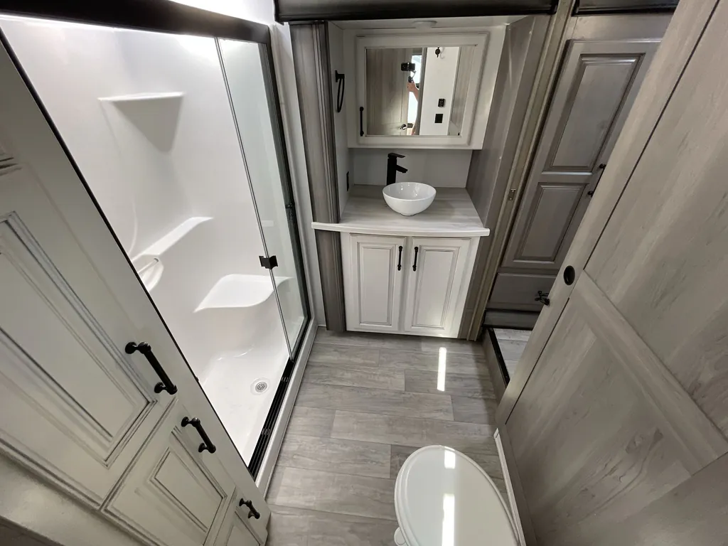 2022 Keystone Montana 3813MS, Photos photo 8