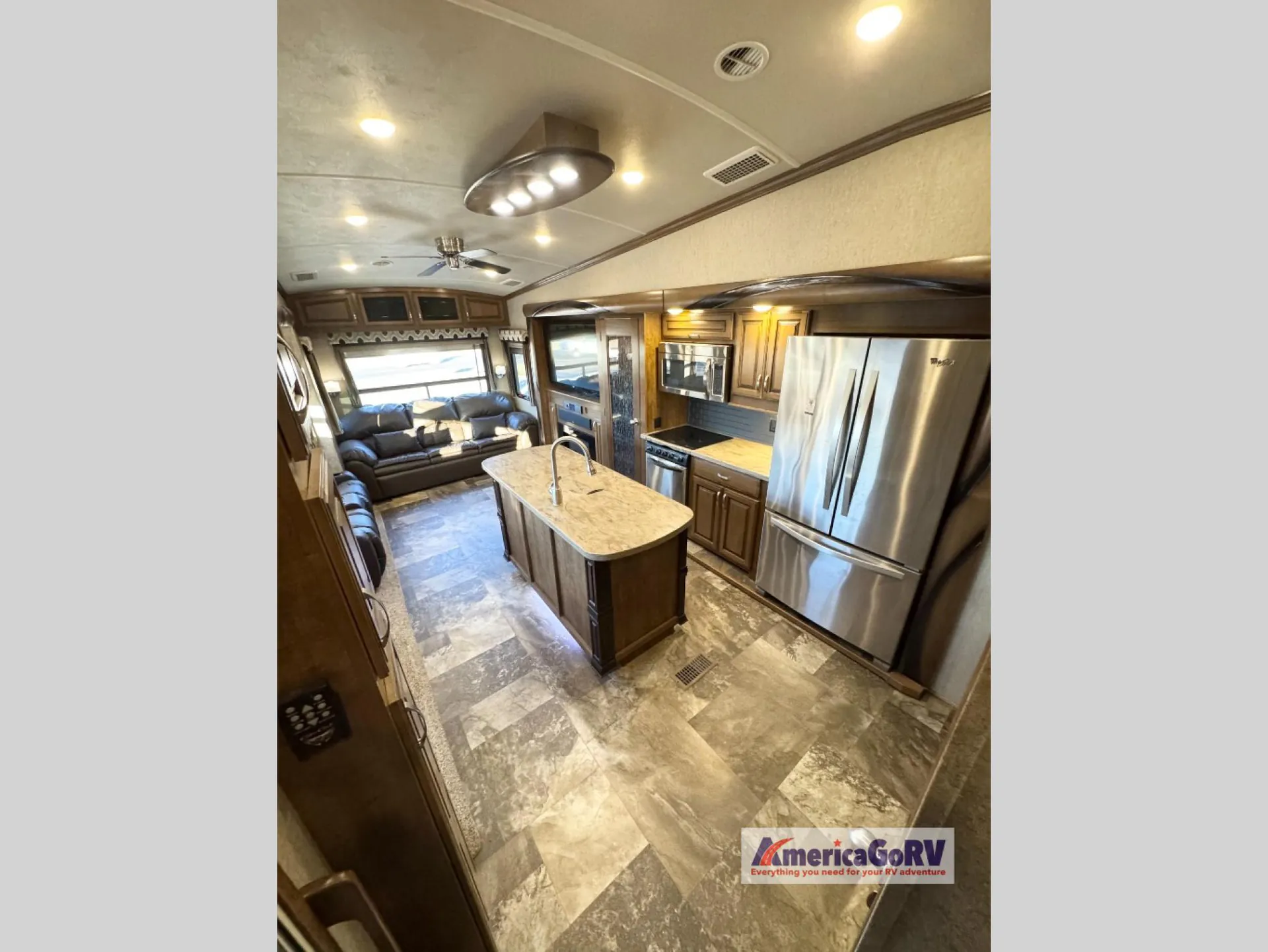 2017 Forest River Cedar Creek Hathaway Edition 38FBD — Photo 7
