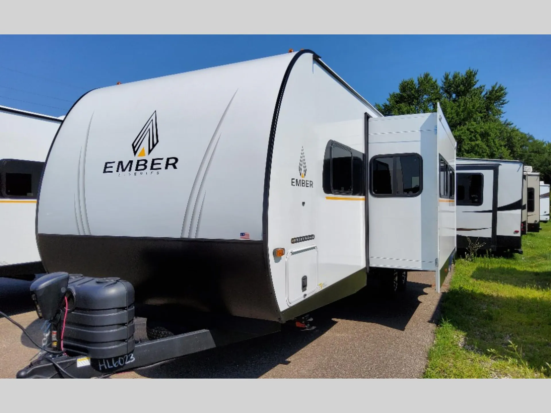 2026 Ember RV E-Series 26ETS - Photo 3