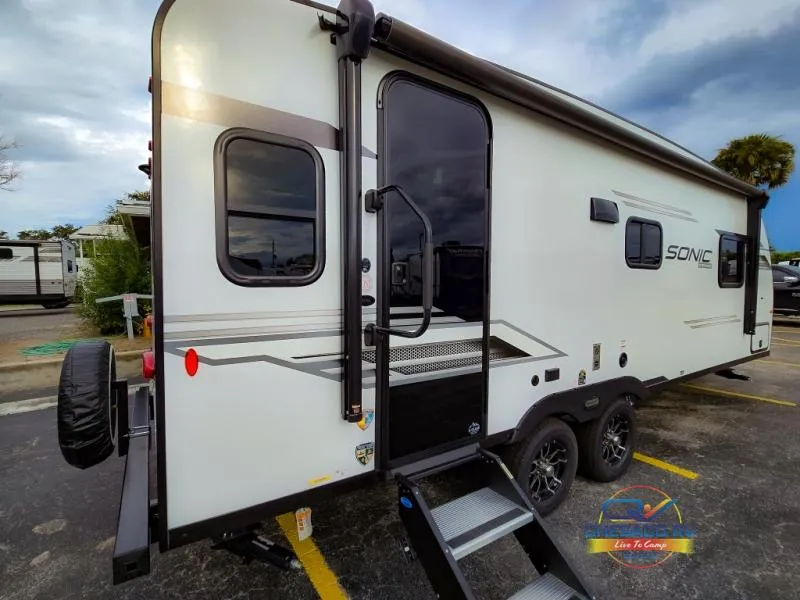 2025 Venture RV Sonic 231VRL - Photo 3
