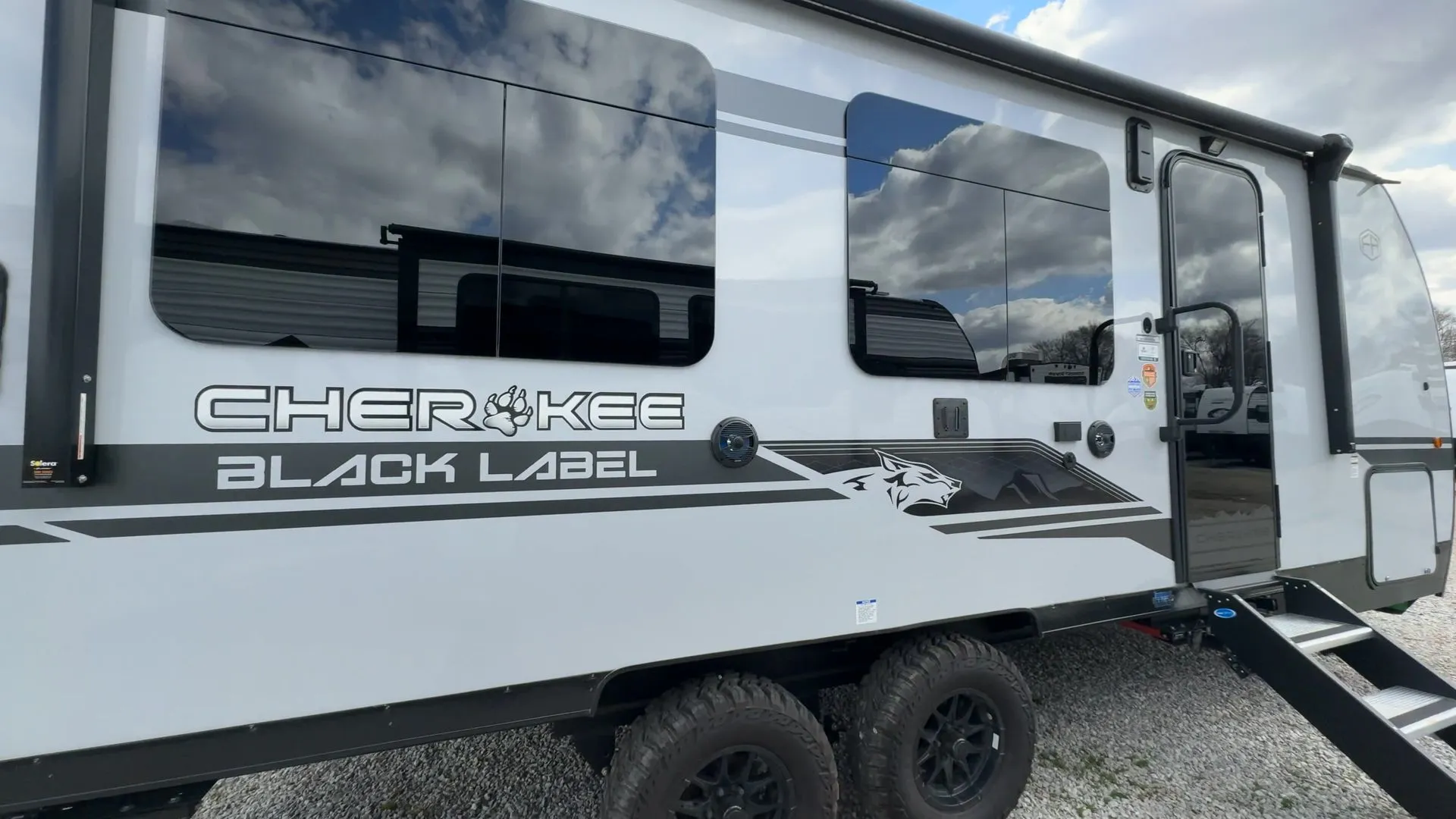 2026 Forest River Cherokee Grey Wolf Black Label 18RRBL - Photo 4