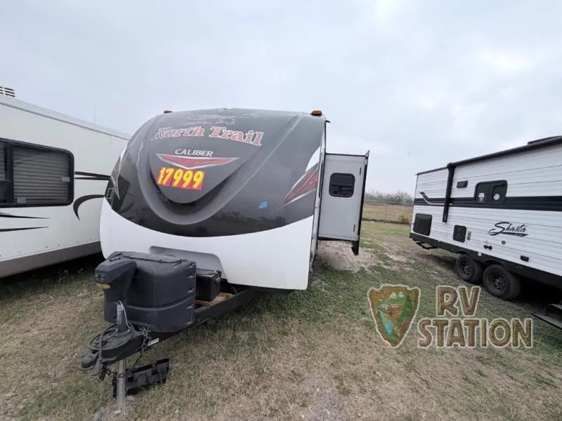 2018 Heartland North Trail Ultra-Lite Travel Trailer 22FBS - Photo 2