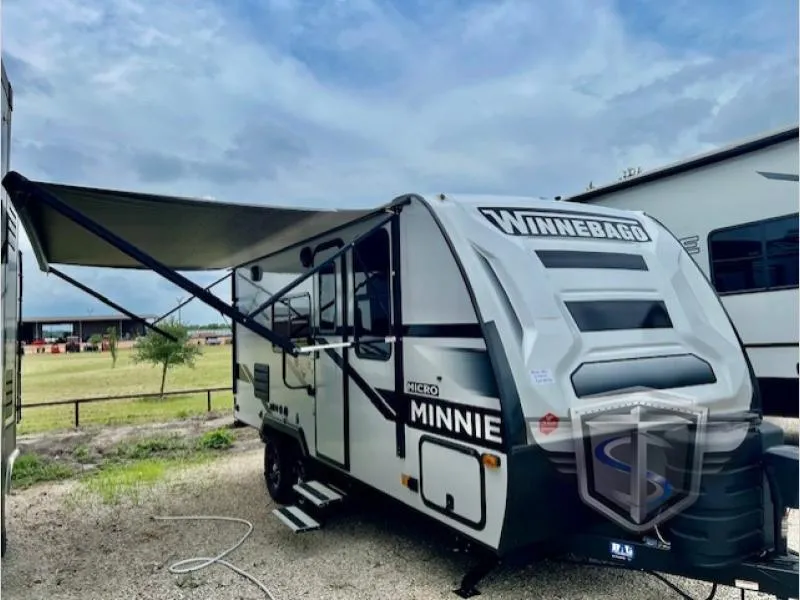 2024 Winnebago Micro Minnie 2108DS - Photo 3