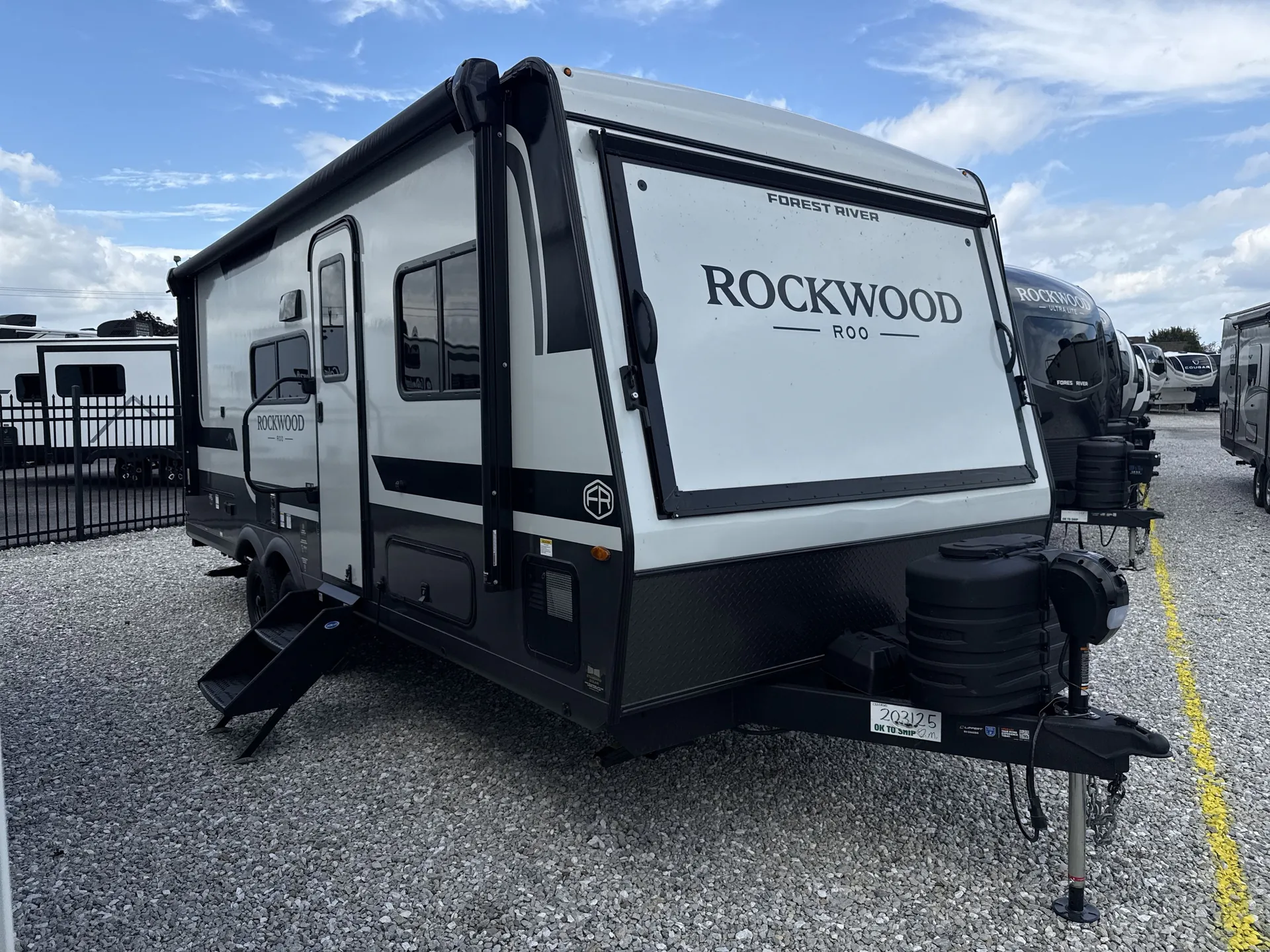 2027 Forest River Rockwood Roo 233S