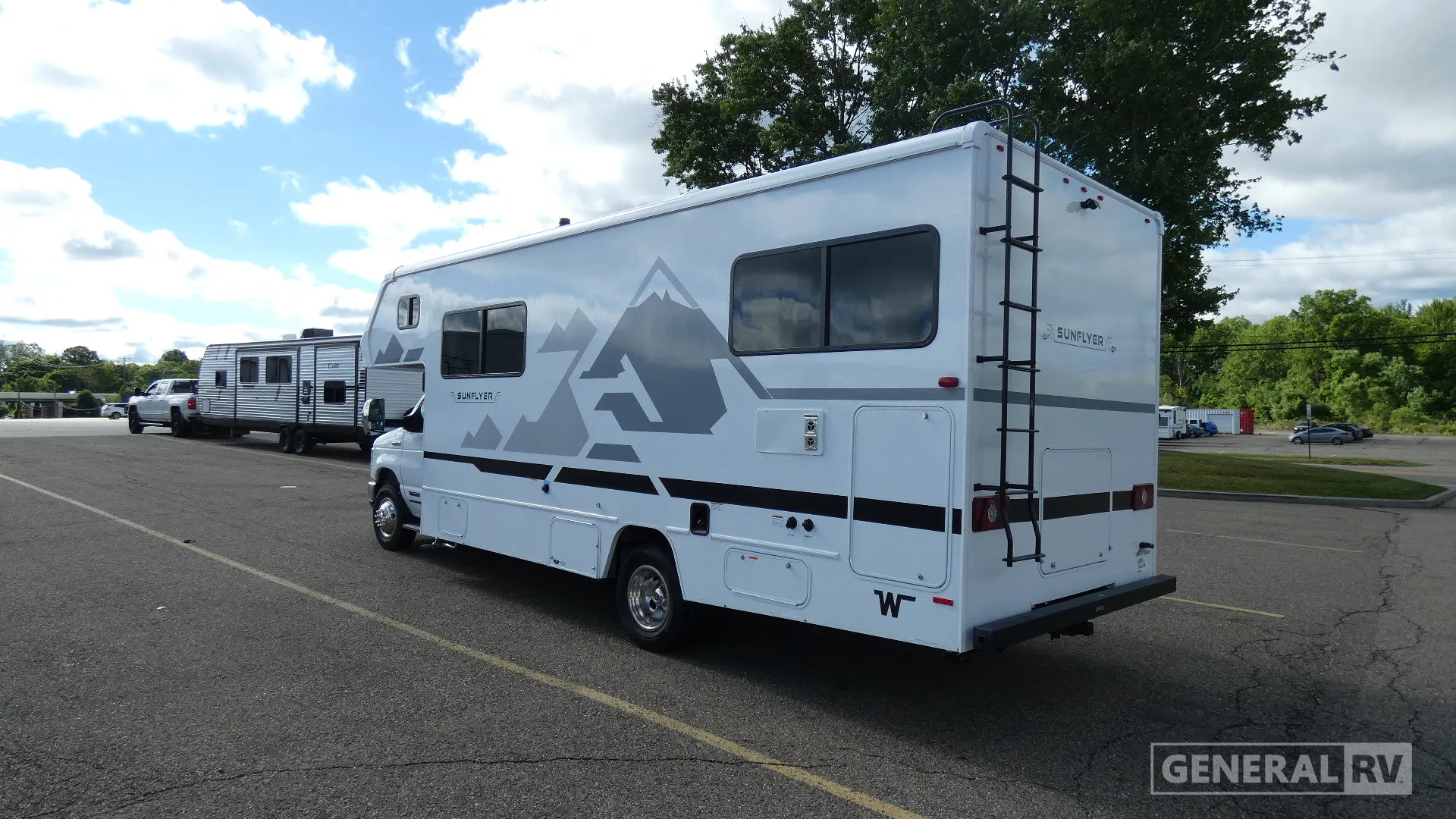 2027 Winnebago Sunflyer 24GG - Photo 4