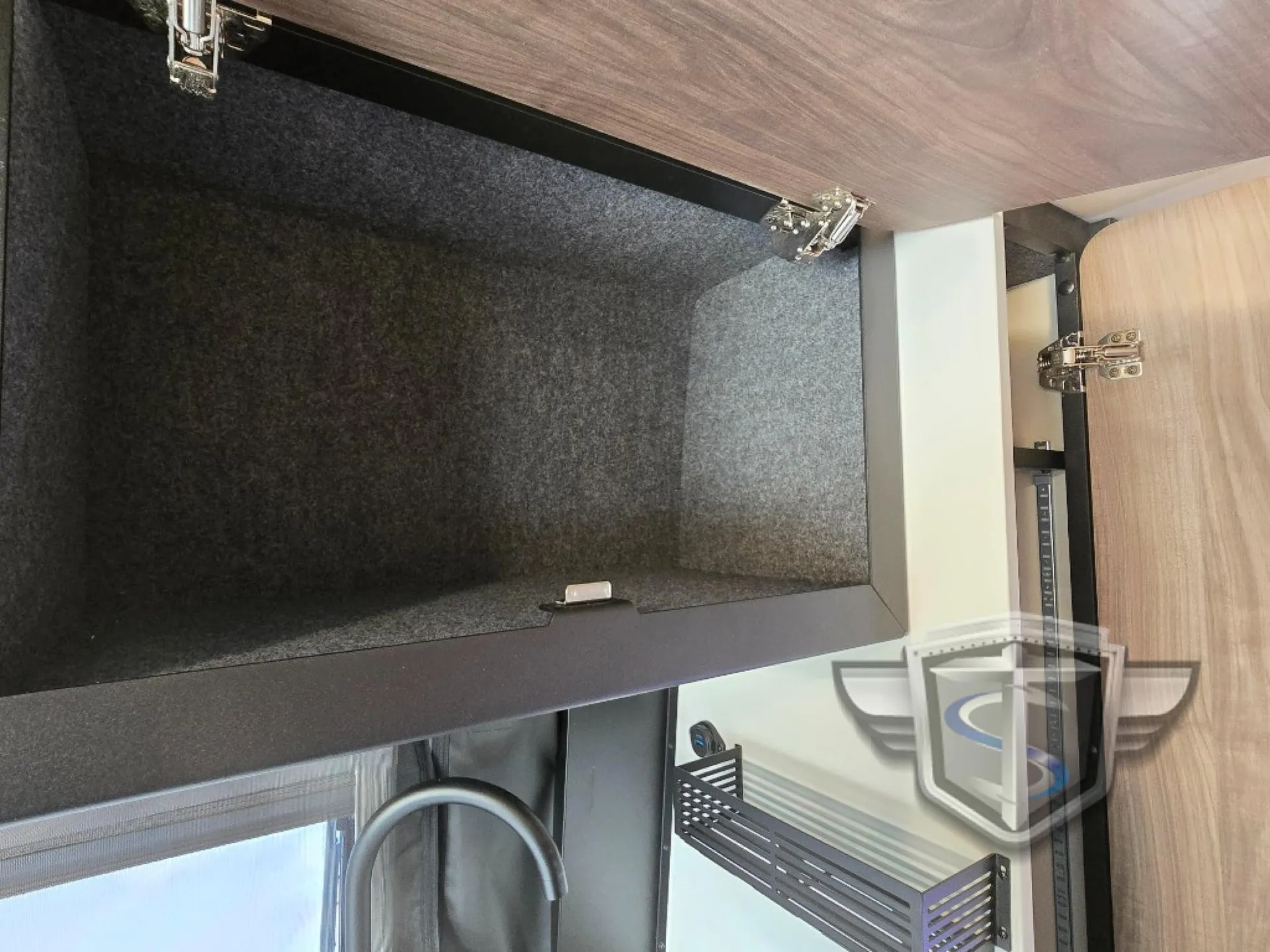 2027 Tiffin GH1 SE 19 SAV - Photo 3