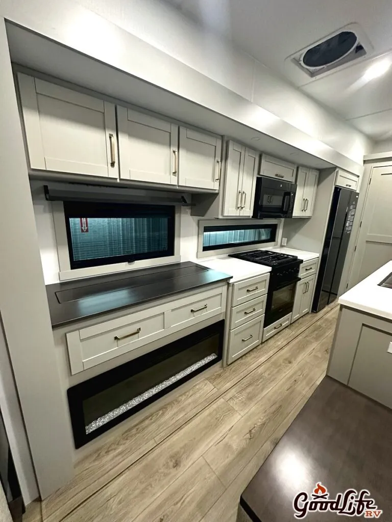 2026 Brinkley Model Z 3600, Photos photo 62
